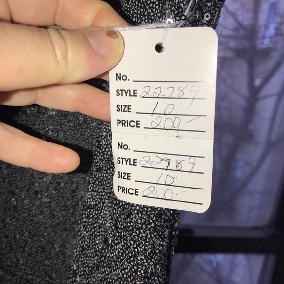 Evening gown - Picture 10 of 16